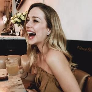 Meet your Posher, Anna